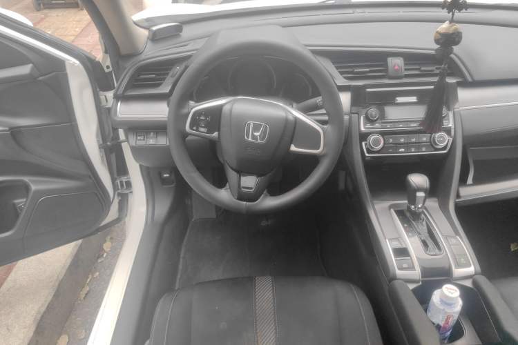 Used Honda Civic 2016 180TURBO CVT Comfort Version Steering Wheel