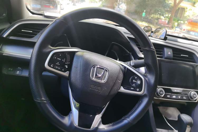 Used Honda Civic 2016 220TURBO CVT Luxury Edition Steering Wheel