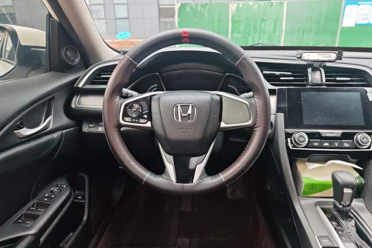 Used Honda Civic 2016 220TURBO CVT Luxury Edition Steering Wheel