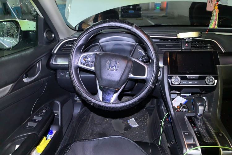 Used Honda Civic 2016 220TURBO CVT Luxury Edition Steering Wheel