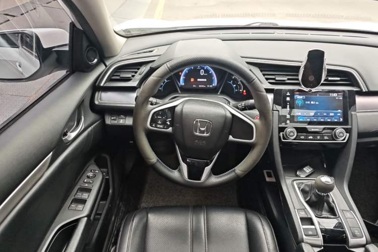 Used Honda Civic 2016 220TURBO Manual Luxury Edition Steering Wheel