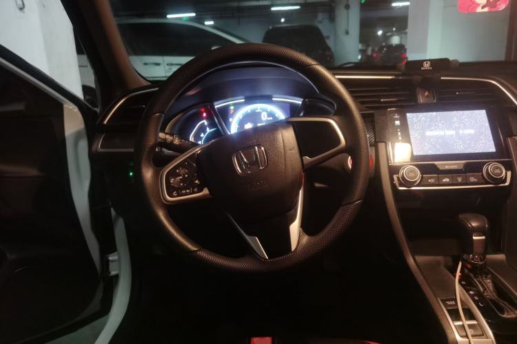 Used Honda Civic 2016 220TURBO CVT Luxury Edition Steering Wheel