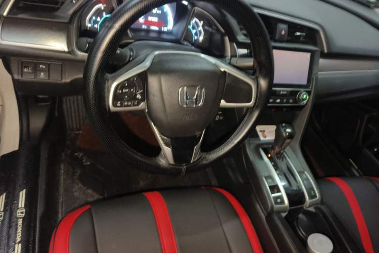 Used Honda Civic 2016 220TURBO CVT Luxury Edition Steering Wheel