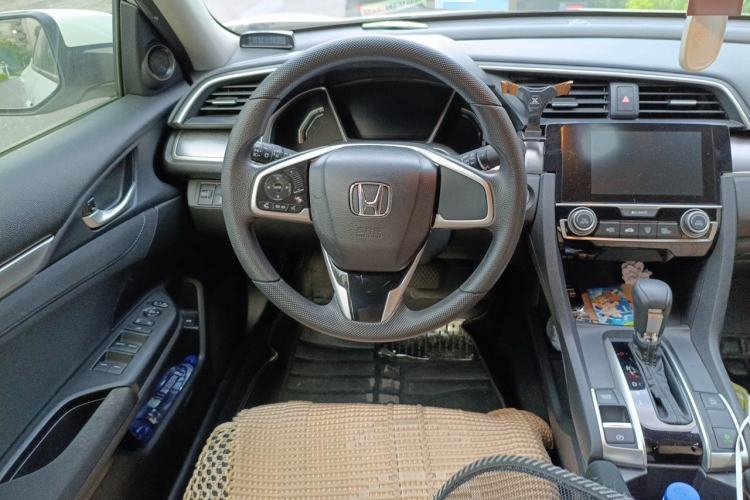 Used Honda Civic 2016 220TURBO CVT Luxury Edition Steering Wheel