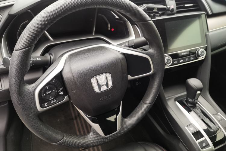 Used Honda Civic 2016 220TURBO CVT Luxury Edition Steering Wheel