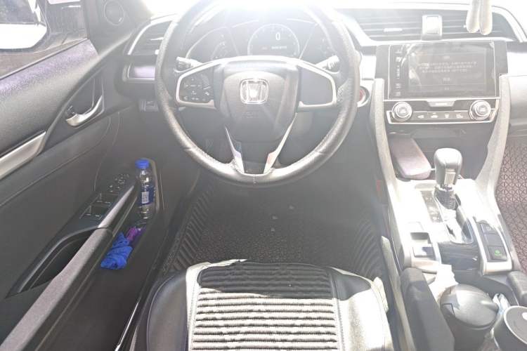 Used Honda Civic 2016 220TURBO CVT Luxury Edition Steering Wheel