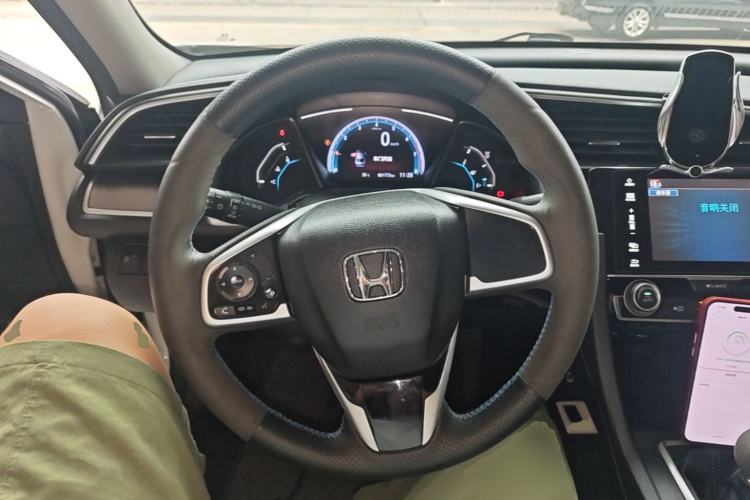 Used Honda Civic 2016 220TURBO Manual Luxury Edition Steering Wheel