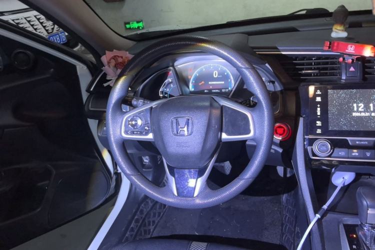 Used Honda Civic 2016 220TURBO CVT Luxury Edition Steering Wheel