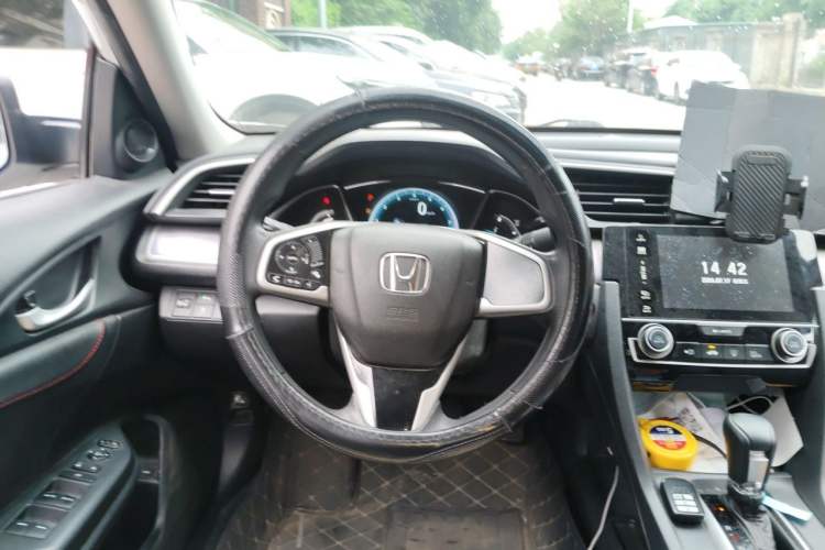 Used Honda Civic 2016 220TURBO CVT Luxury Edition Steering Wheel