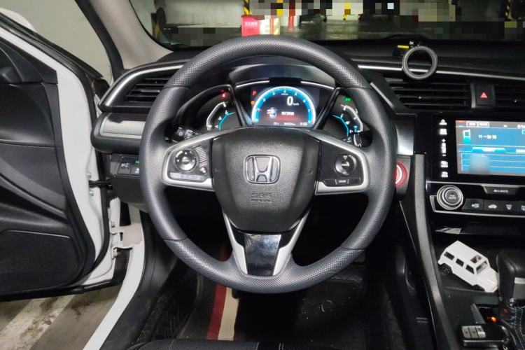 Used Honda Civic 2016 220TURBO CVT Luxury Edition Steering Wheel