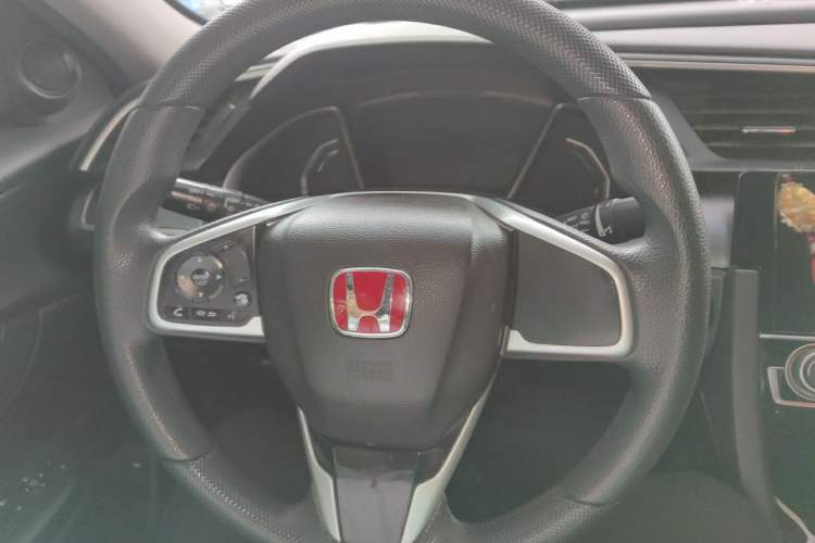 Used Honda Civic 2016 220TURBO CVT Luxury Edition Steering Wheel