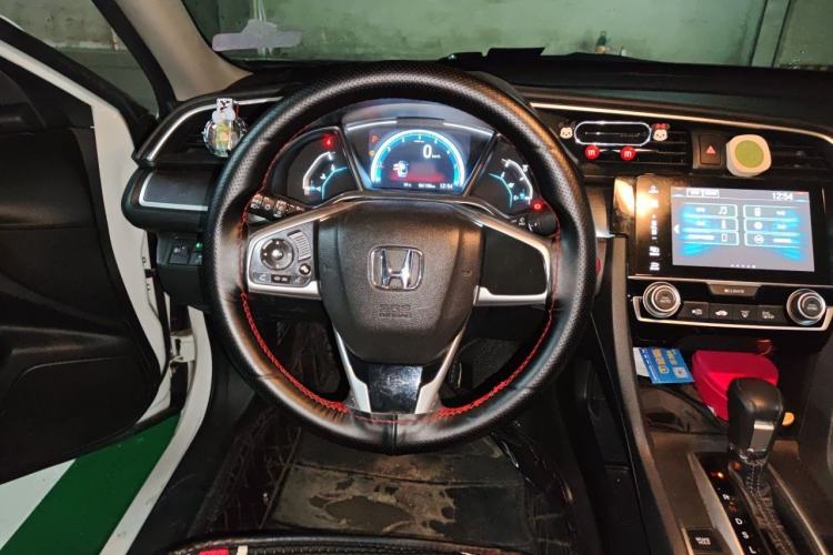Used Honda Civic 2016 220TURBO CVT Luxury Edition Steering Wheel