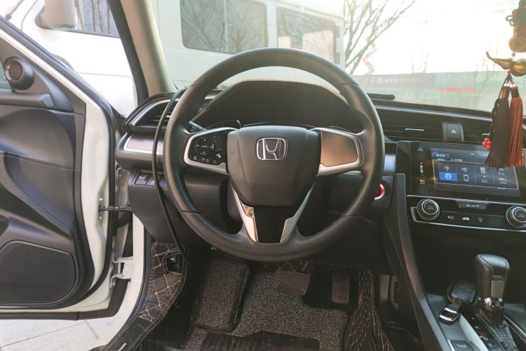 Used Honda Civic 2016 220TURBO CVT Luxury Edition Steering Wheel