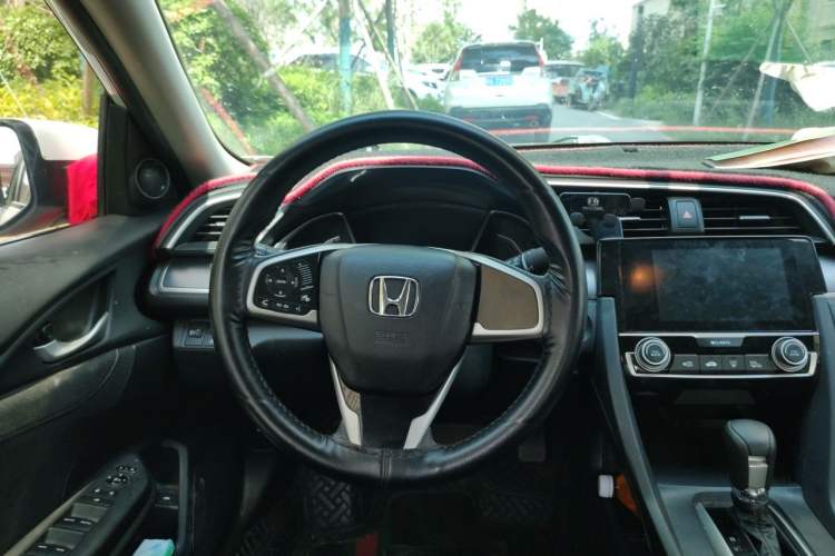 Used Honda Civic 2016 220TURBO CVT Luxury Edition Steering Wheel