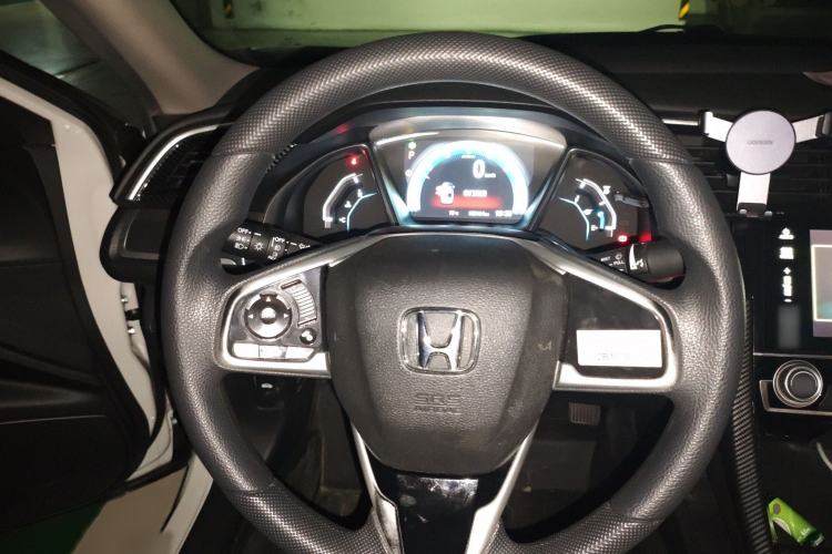 Used Honda Civic 2016 220TURBO CVT Luxury Edition Steering Wheel