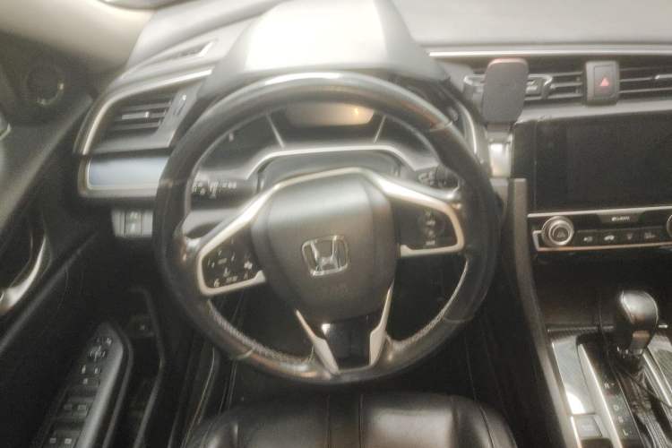 Used Honda Civic 2016 220TURBO CVT Prestige Edition Steering Wheel