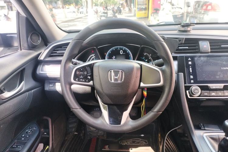 Used Honda Civic 2016 220TURBO Manual Luxury Edition Steering Wheel