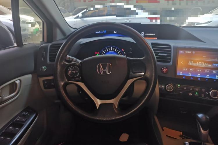 Used Honda Civic 2016 1.8L Automatic Comfort Version Steering Wheel