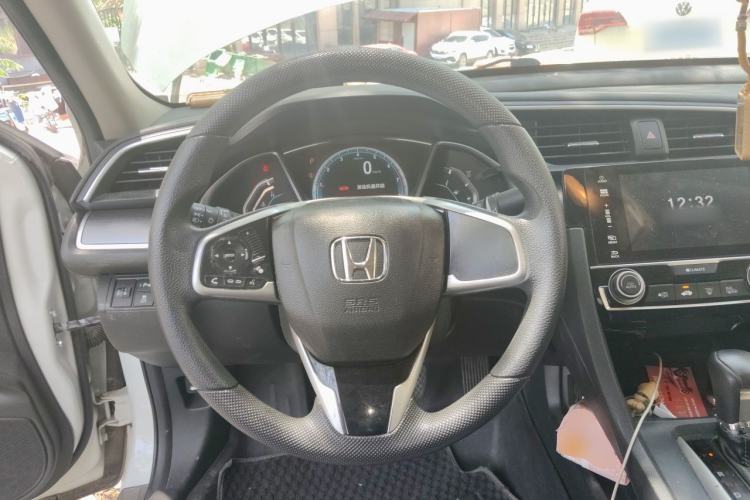 Used Honda Civic 2016 220TURBO CVT Luxury Edition Steering Wheel