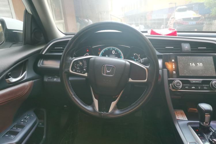 Used Honda Civic 2016 220TURBO CVT Luxury Edition Steering Wheel