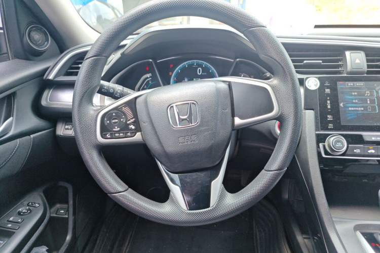 Used Honda Civic 2016 220TURBO CVT Luxury Edition Steering Wheel