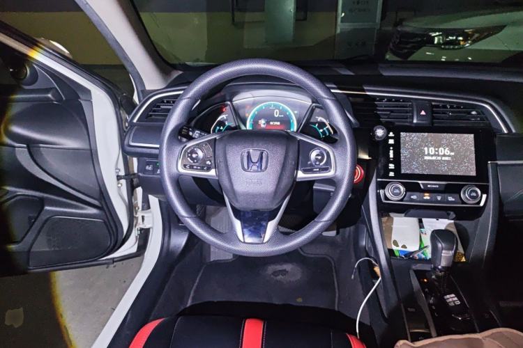 Used Honda Civic 2016 220TURBO CVT Luxury Edition Steering Wheel