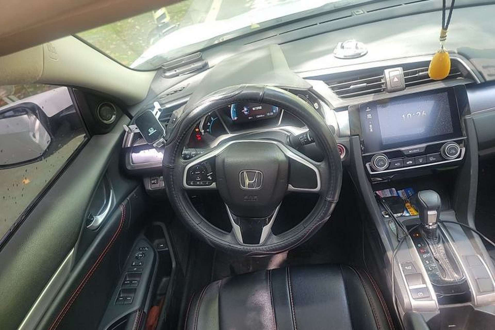 Used Honda Civic 2016 220TURBO CVT Luxury Edition Steering Wheel