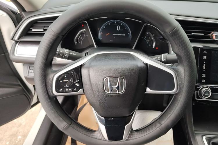Used Honda Civic 2016 220TURBO Manual Luxury Edition Steering Wheel