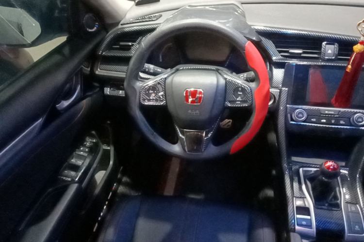 Used Honda Civic 2016 220TURBO Manual Luxury Edition Steering Wheel