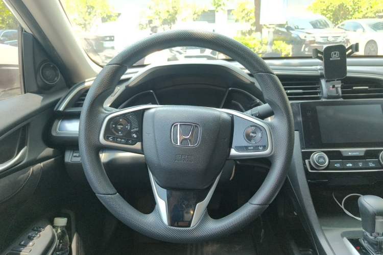 Used Honda Civic 2016 220TURBO CVT Luxury Edition Steering Wheel