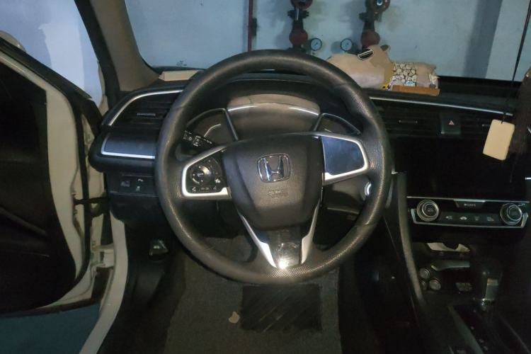 Used Honda Civic 2016 220TURBO CVT Luxury Edition Steering Wheel