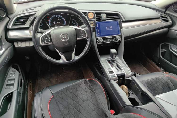 Used Honda Civic 2016 220TURBO CVT Prestige Edition Steering Wheel