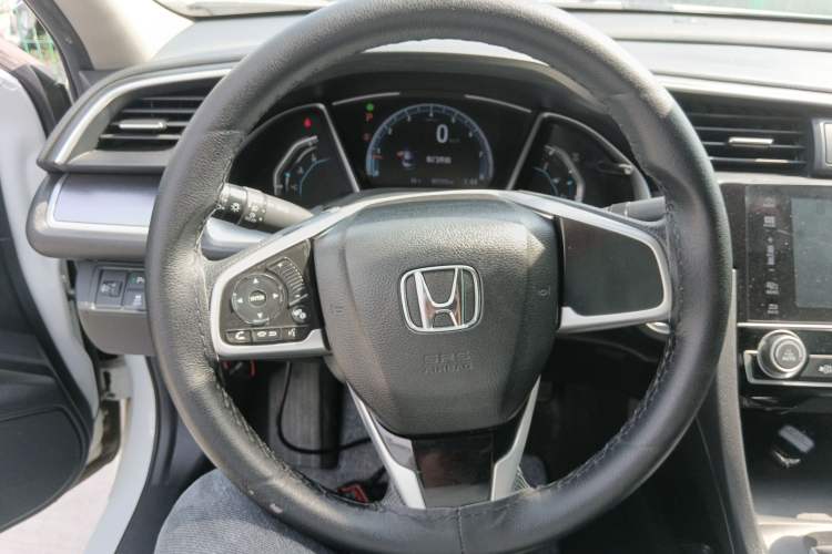 Used Honda Civic 2016 220TURBO CVT Luxury Edition Steering Wheel