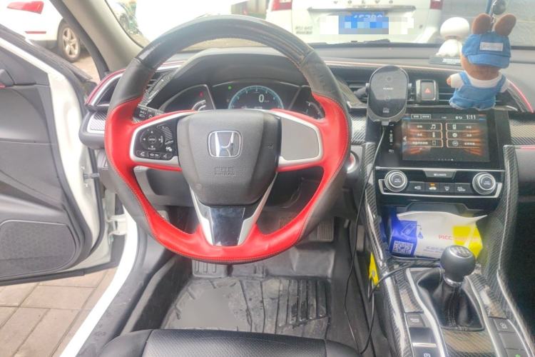 Used Honda Civic 2016 220TURBO Manual Luxury Edition Steering Wheel