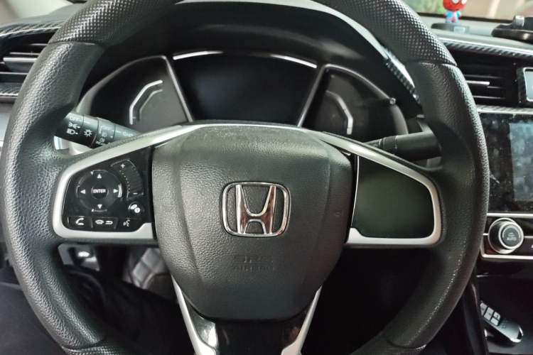 Used Honda Civic 2016 220TURBO CVT Luxury Edition Steering Wheel