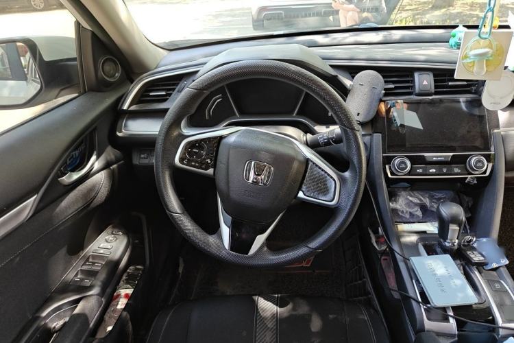 Used Honda Civic 2016 220TURBO CVT Luxury Edition Steering Wheel