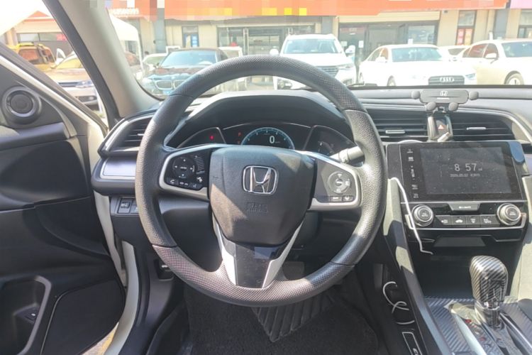 Used Honda Civic 2016 220TURBO CVT Luxury Edition Steering Wheel