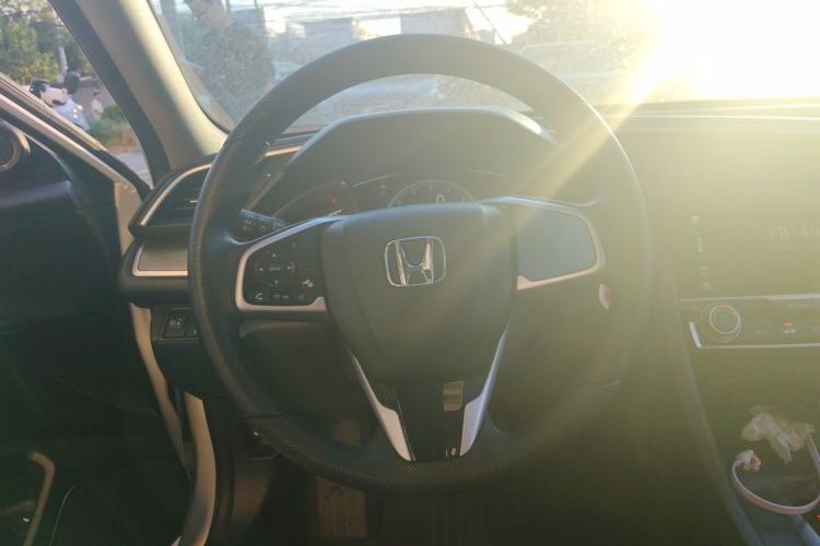 Used Honda Civic 2016 220TURBO CVT Luxury Edition Steering Wheel