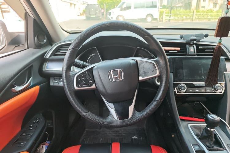 Used Honda Civic 2016 220TURBO Manual Luxury Edition Steering Wheel
