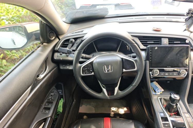 Used Honda Civic 2016 220TURBO Manual Luxury Edition Steering Wheel
