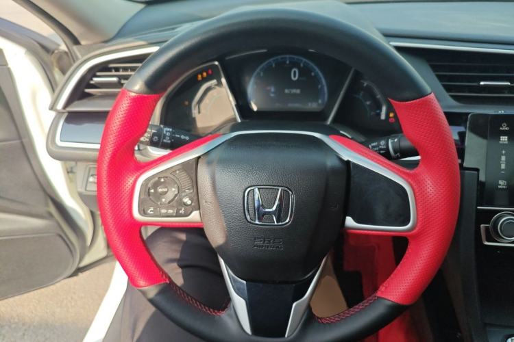 Used Honda Civic 2016 220TURBO Manual Luxury Edition Steering Wheel