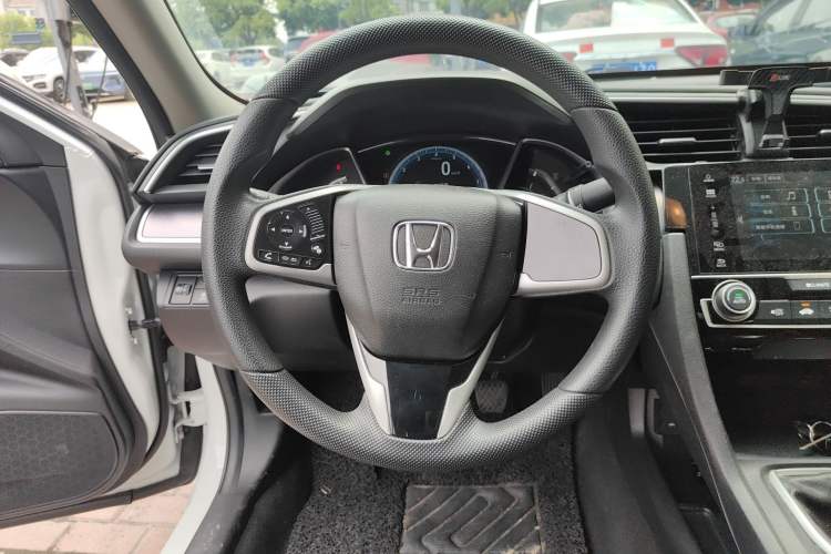 Used Honda Civic 2016 220TURBO Manual Luxury Edition Steering Wheel