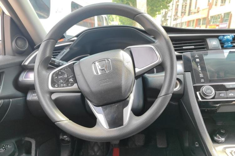 Used Honda Civic 2016 220TURBO Manual Luxury Edition Steering Wheel