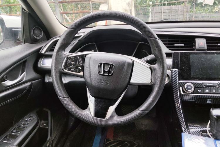 Used Honda Civic 2016 220TURBO CVT Luxury Edition Steering Wheel