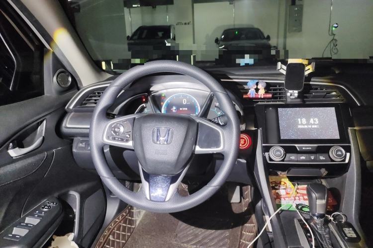 Used Honda Civic 2016 220TURBO CVT Luxury Edition Steering Wheel
