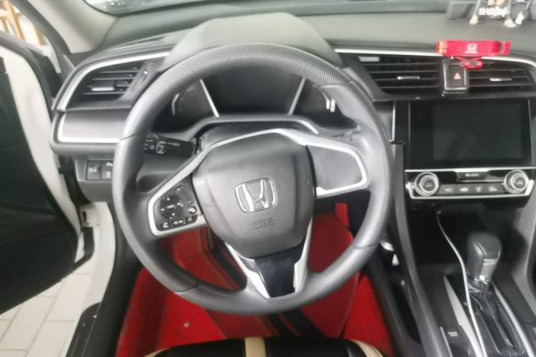 Used Honda Civic 2016 220TURBO CVT Luxury Edition Steering Wheel