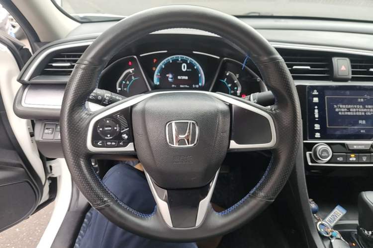 Used Honda Civic 2016 220TURBO CVT Luxury Edition Steering Wheel