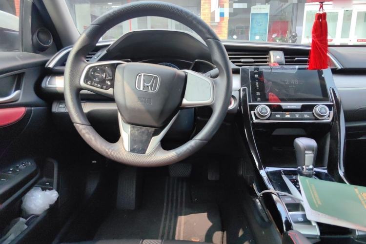 Used Honda Civic 2016 220TURBO CVT Luxury Edition Steering Wheel