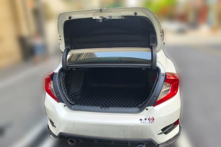 Used Honda Civic 2016 220TURBO CVT Luxury Edition Trunk
