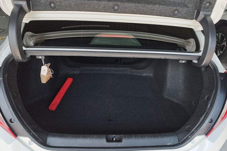 Used Honda Civic 2016 220TURBO CVT Luxury Edition Trunk